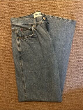 Aritzia Women's Straight-Leg Jeans in Medium Blue Wash